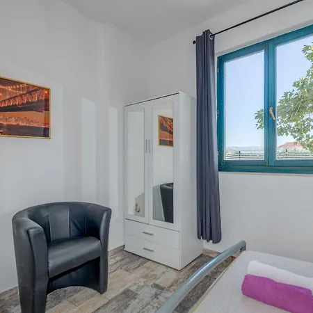 Deepwater Apartman