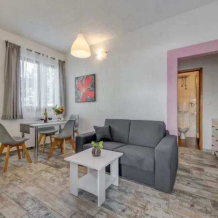 Deepwater Apartman Slatine