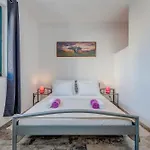 Apartment Deepwater