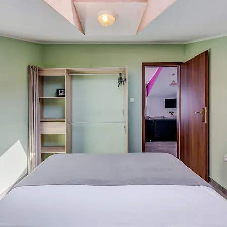 Apartment Deepwater
