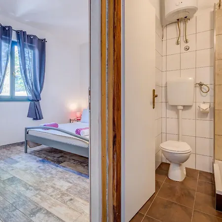 Daire Deepwater Slatine